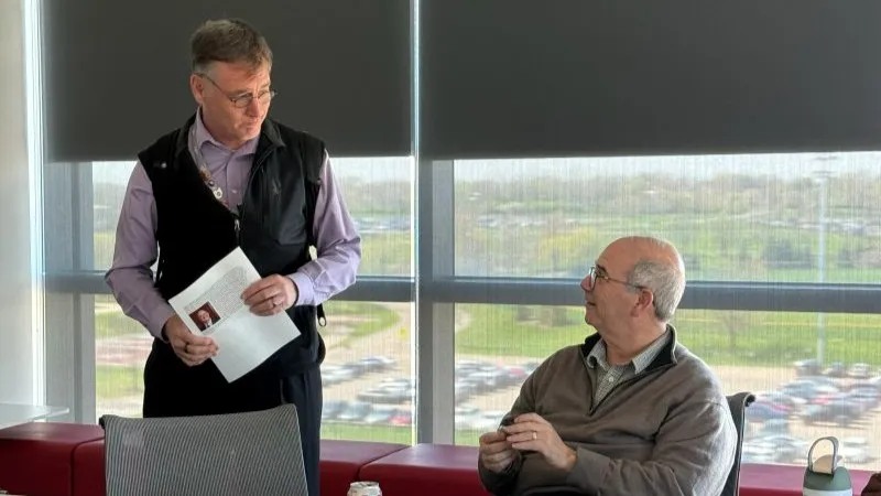 John Horack presents Matthew Ringel with his award.